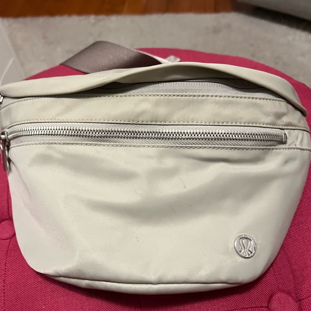 City Adventurer Belt Bag 2.5L